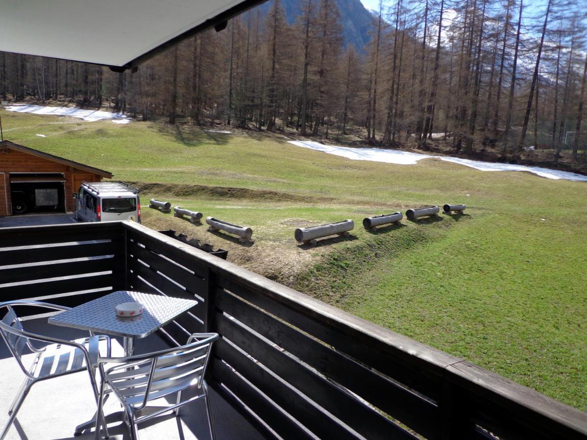 B&B Matterhorn Golf Randa Exteriör bild