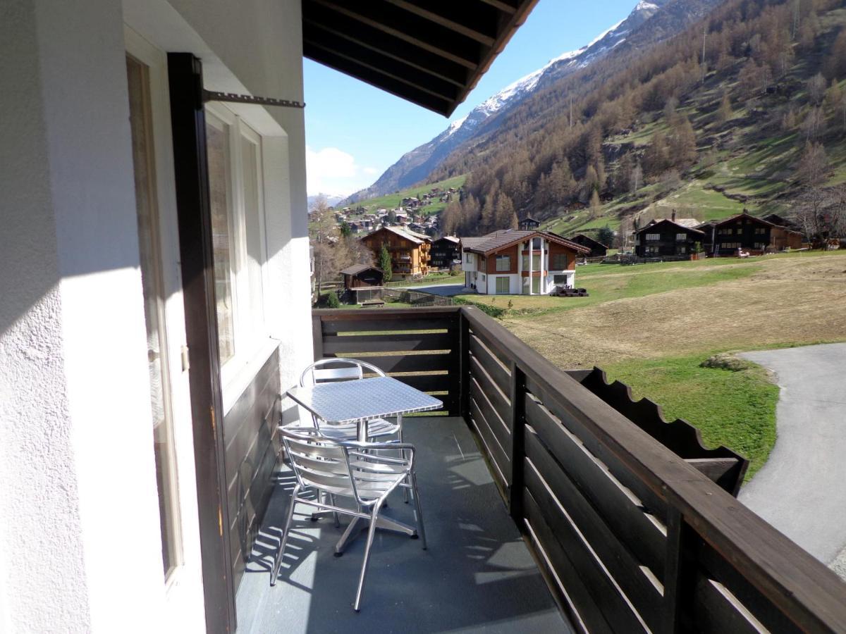 B&B Matterhorn Golf Randa Exteriör bild