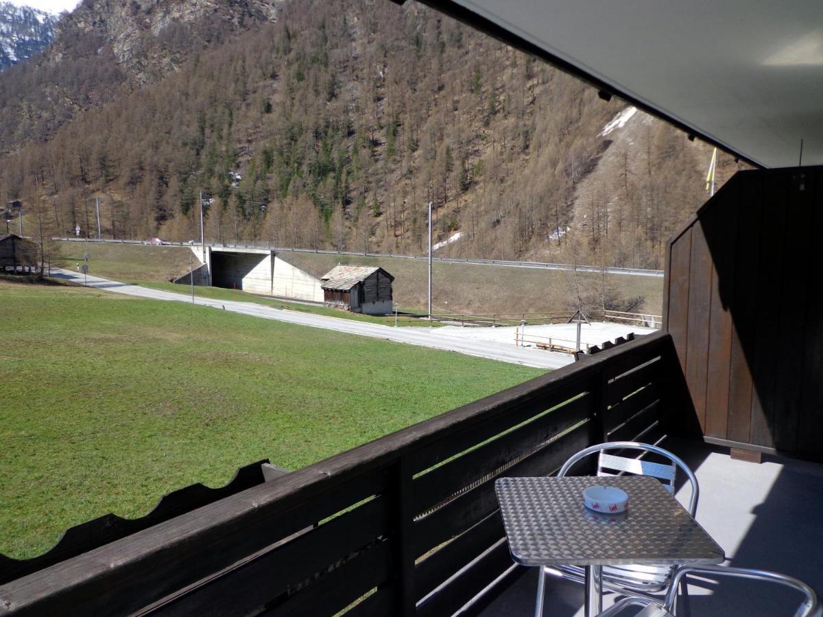 B&B Matterhorn Golf Randa Exteriör bild