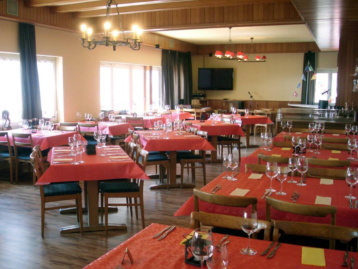 B&B Matterhorn Golf Randa Exteriör bild